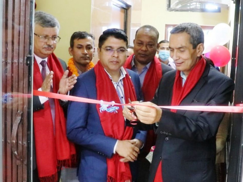 चितवनको हाकिम चोकमा एनसीसी बैंकको नयाँ शाखा